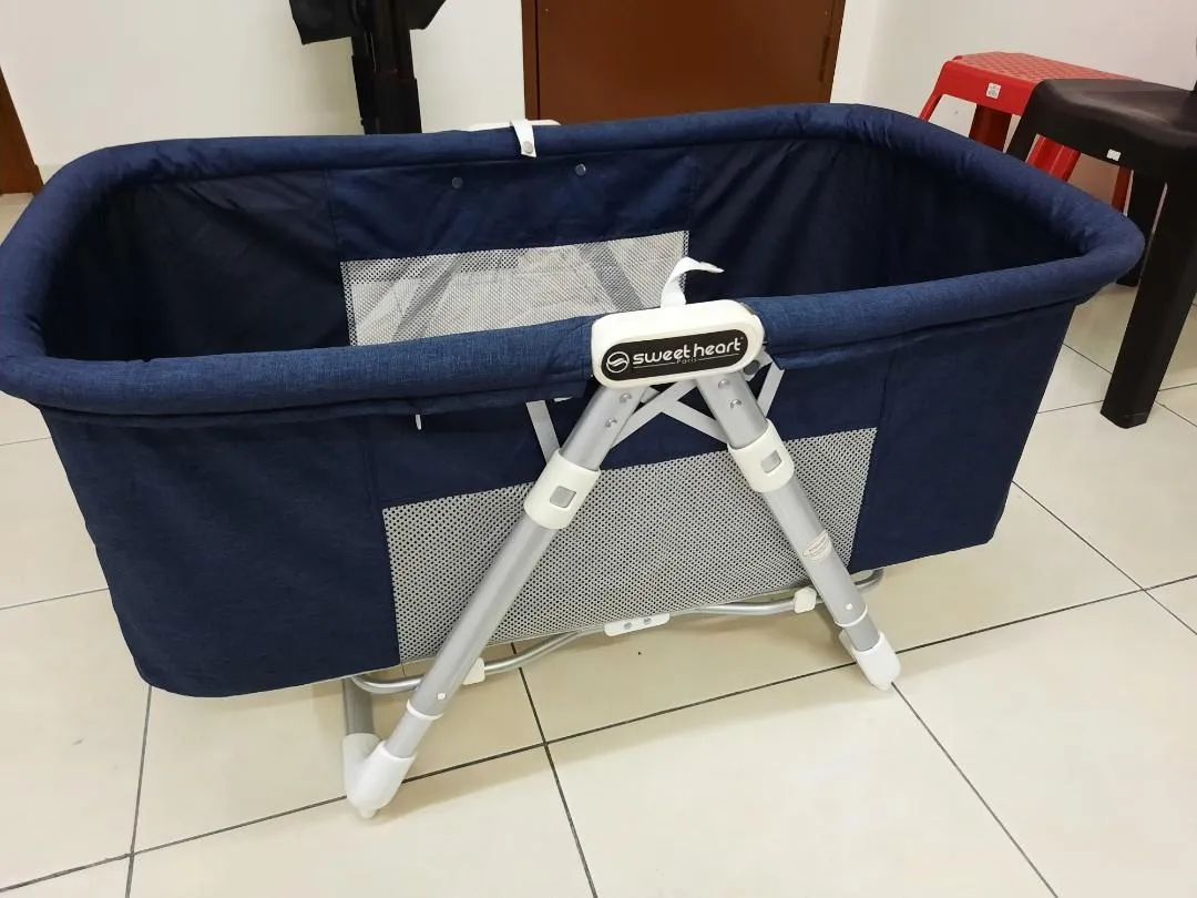 98 x 74 x 57cm Foldable Portable Bedside Sleeper Baby Travel Cot BB-2