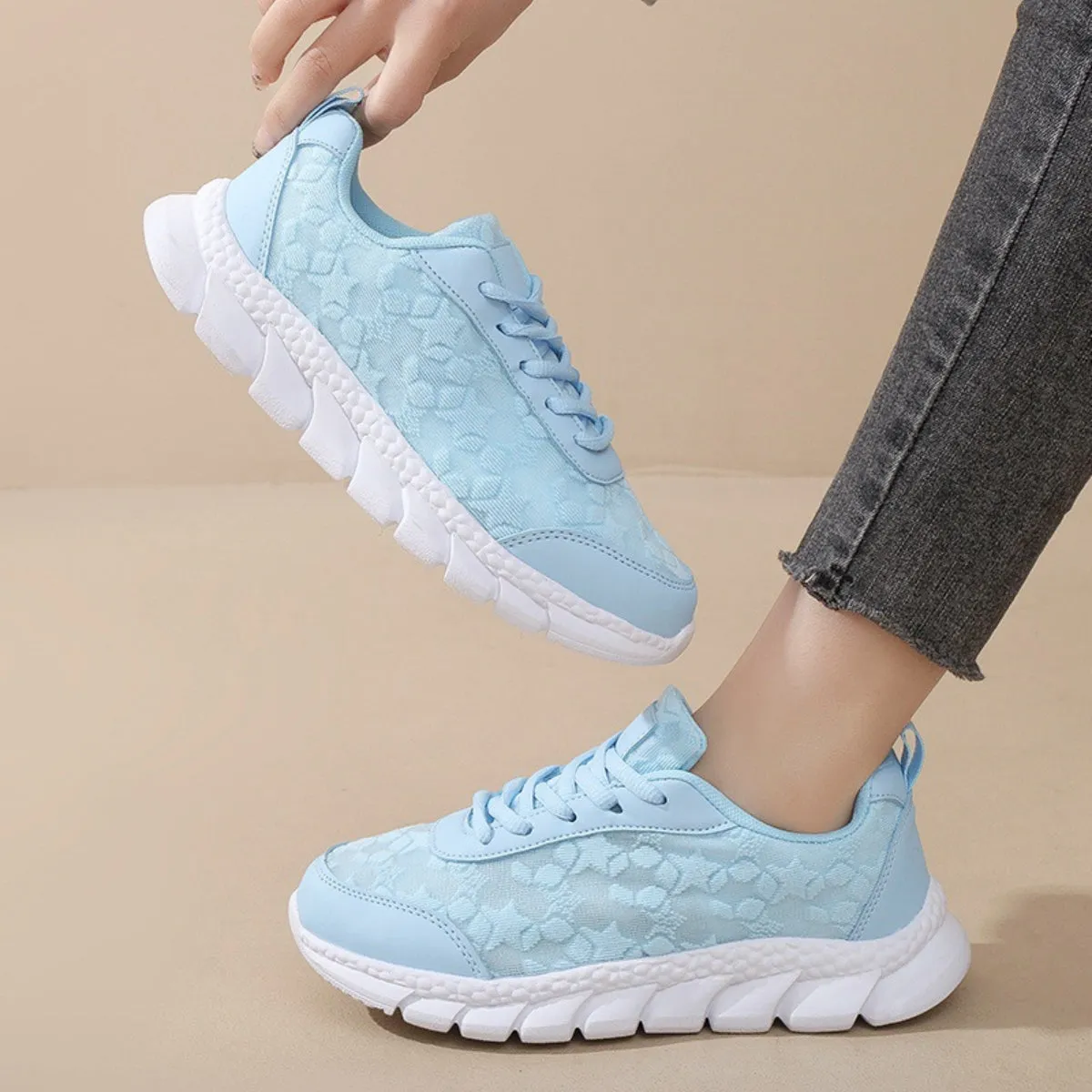 Lace Up Round Toe Star Mesh Athletic