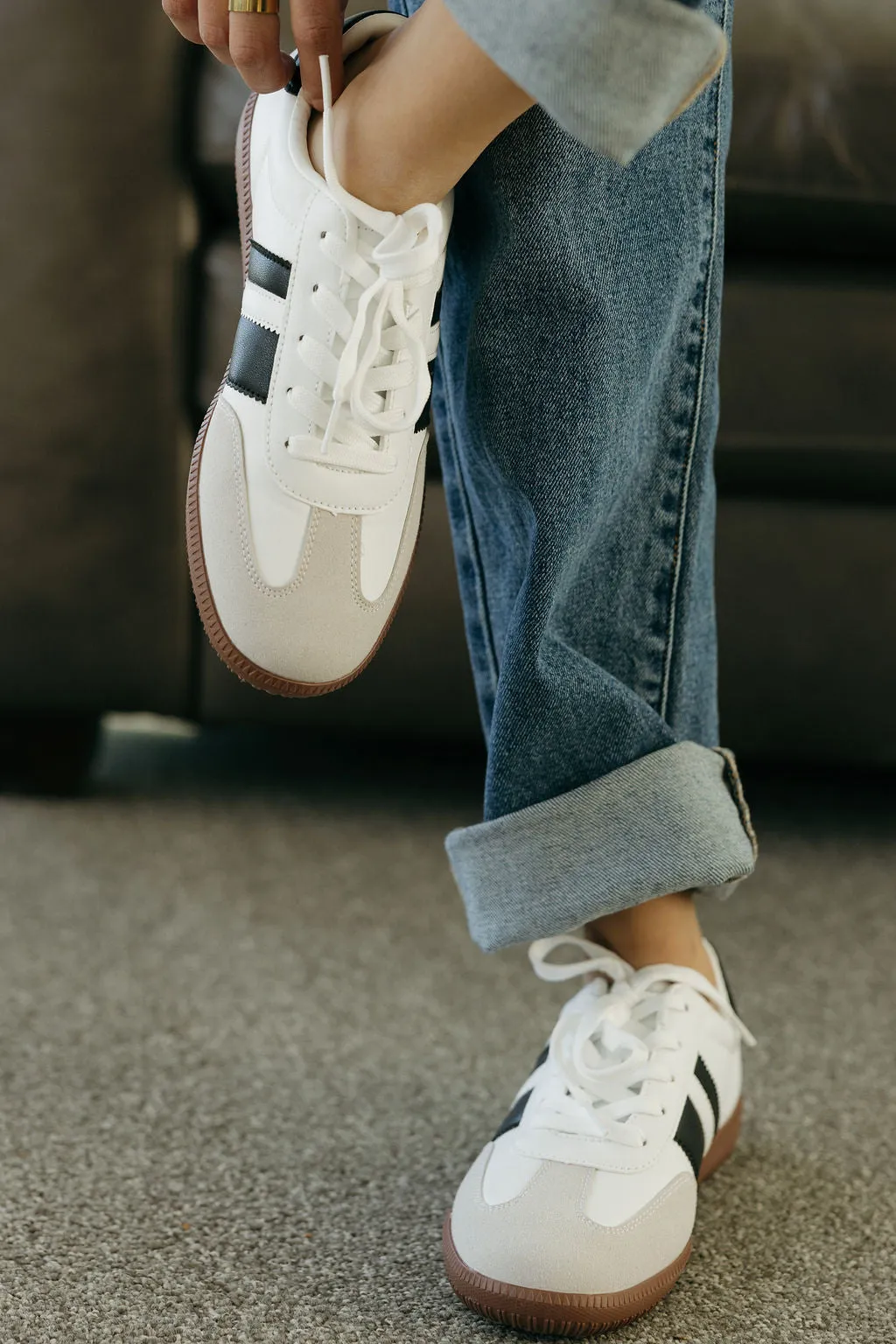 Luella Sneakers-White/Black